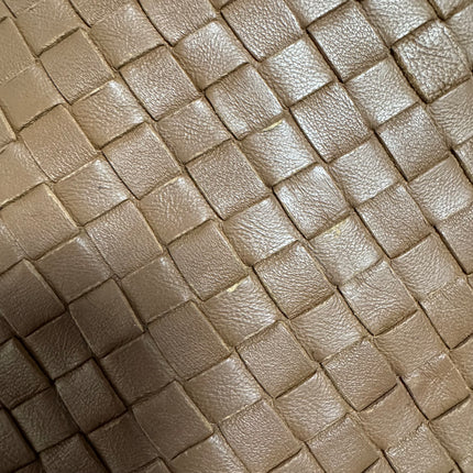 Bottega Veneta Intrecciato Hobo Bag Medium Brown Lambskin leather 40cm