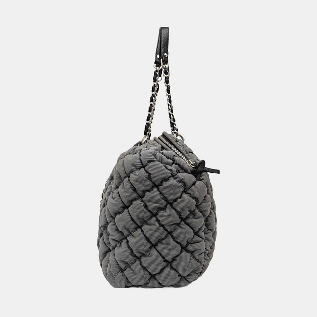 Sac à rabat matelassé à rayures Chanel Bubble Chain, cabas rouge/blanc