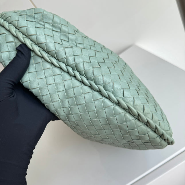 Sold Bottega Veneta Veneta Hobo Medium Green Intrecciato Leather Bag 41cm