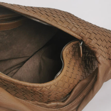Bottega Veneta Belly Hobo Milk Chocolate Brown Maxi 50cm Intrecciato Leather
