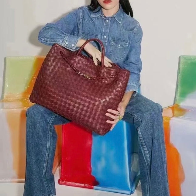 Bottega Veneta Andiamo Large Burgundy Handbag