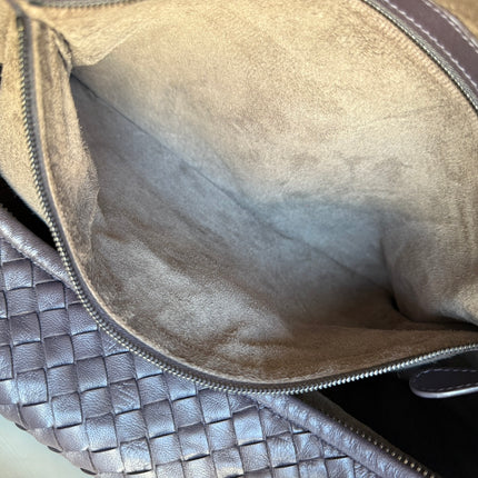 Bottega Veneta Veneta Intrecciato Hobo Bag Large Dark Chocolate Brown Lambskin leather 47cm