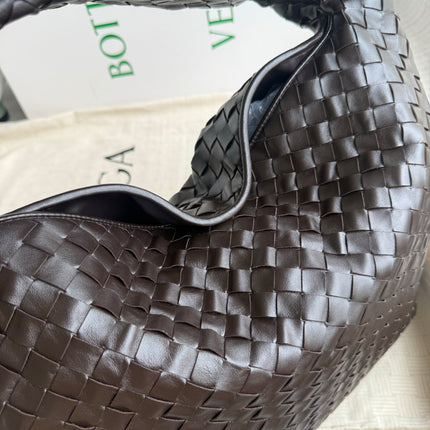 Bottega Veneta Hop Large Leather Fondant Chocolate Brown Hobo Bag