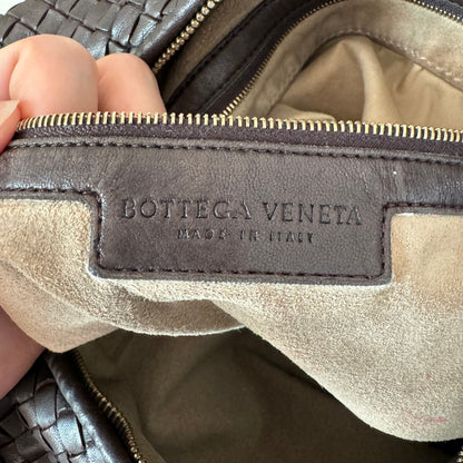 Bottega Veneta Intrecciato Hobo Bag Medium Dark Chocolate Brown Lambskin leather 47cm