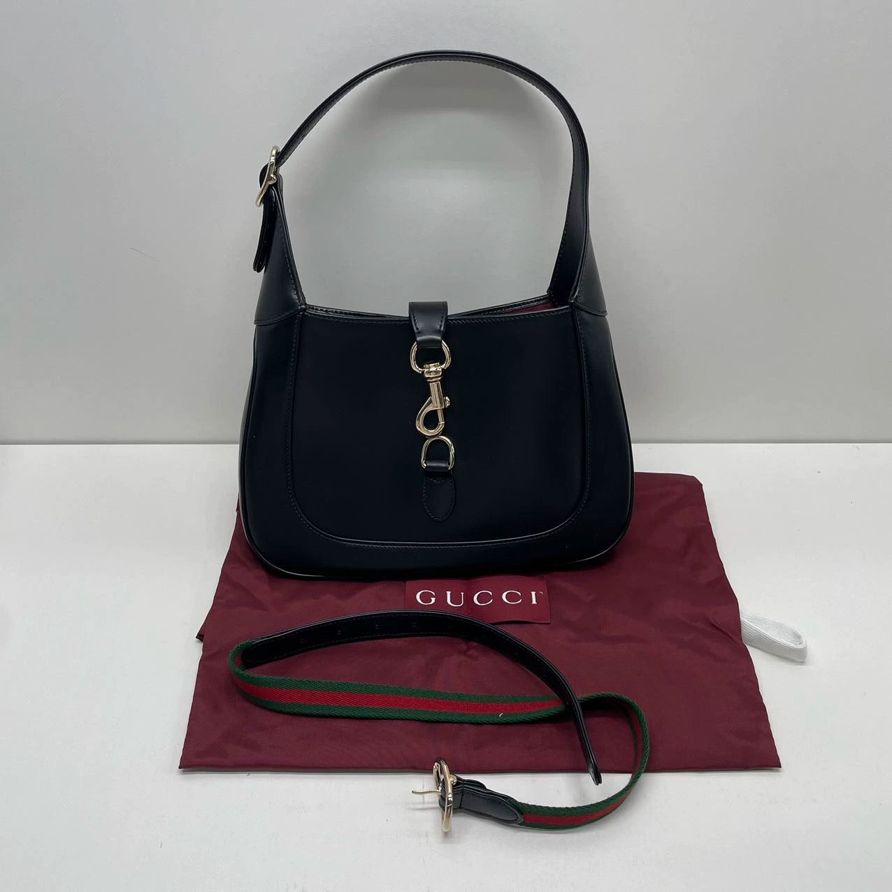 Sold Gucci Jackie 1961 Small Black Leather Shoulder Bag Clasp S24