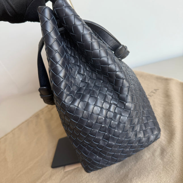 Bottega Veneta Garda Shoulder Bag Intrecciato Nappa Leather Black Large 33cm