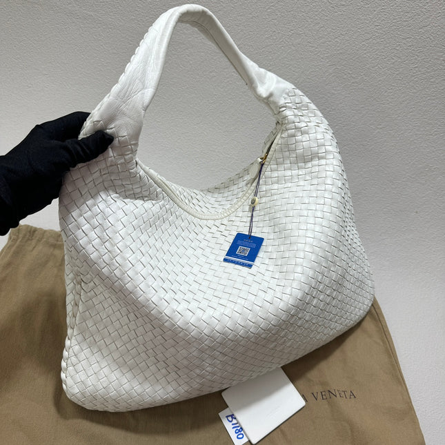 Sold Bottega Veneta Hobo Bag Large Leather Chalk White 51cm