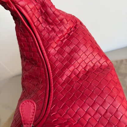 Bottega Veneta Veneta Hobo Medium Red Intrecciato Leather Bag 47cm