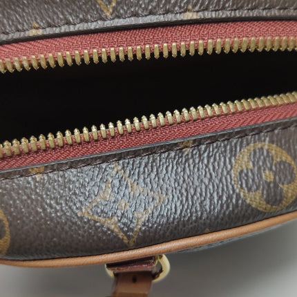 Louis Vuitton Boîte Chapeau Souple Leather MM Crossbody Bag