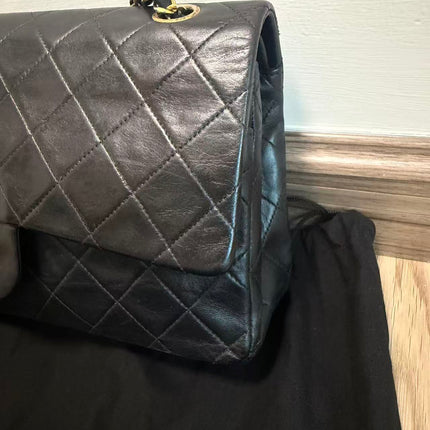 Chanel Classic Flap Vintage Medium Black Lambskin Leather 24k Gold Hardware 1991-94