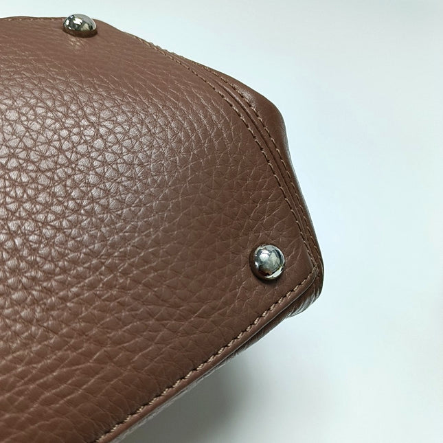 Chanel Cerf Executive Latte Dusty Pink Caviar Leather Handbag Silver Hardware With Strap