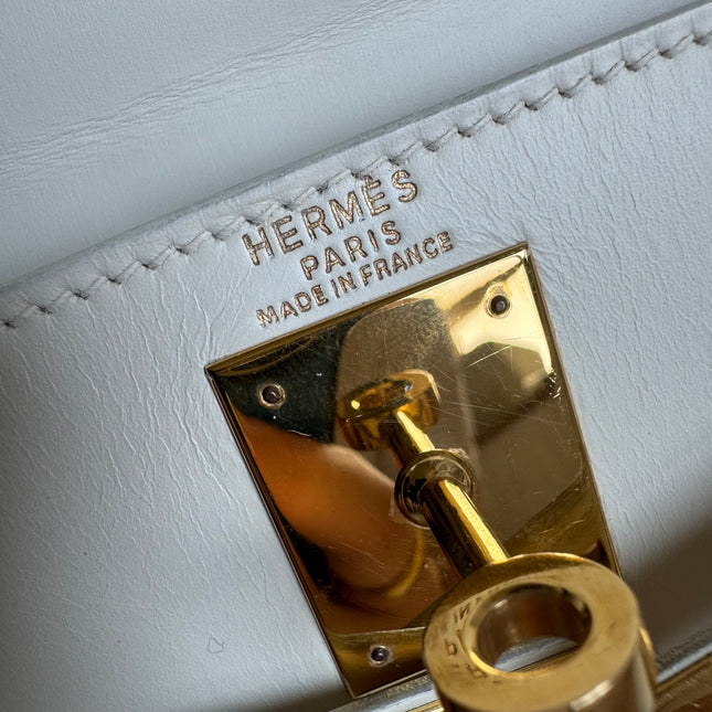Hermes Kelly 28 Sellier Vintage White Box Leather Gold Hardware 1996