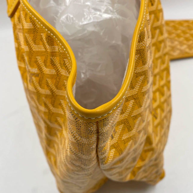Sold Goyard Saint Louis Tote 2014 PM Medium Yellow