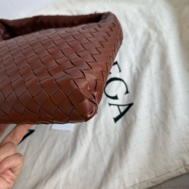 Bottega Veneta Hop Hobo Medium Leather Brick Red 46cm
