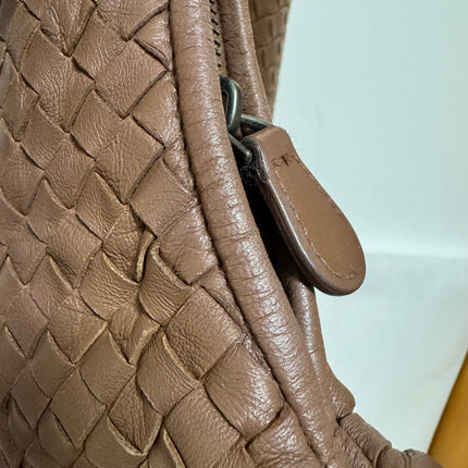 Bottega Veneta Intrecciato Hobo Bag Medium Brown Lambskin leather 40cm