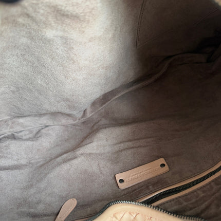 Bottega Veneta Veneta Hobo Intrecciato Light Almond Pink Intrecciato Leather Bag 48cm