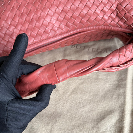 Bottega Veneta Veneta Hobo Medium Brick Red Intrecciato Leather Bag 47cm