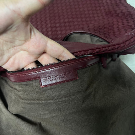 Bottega Veneta Veneta Hobo Burgundy Leather Bag Maxi 50cm