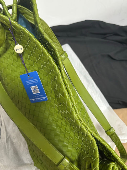 Bottega Veneta Garda Avocado Green Intrecciato Nappa Leather Large 33cm