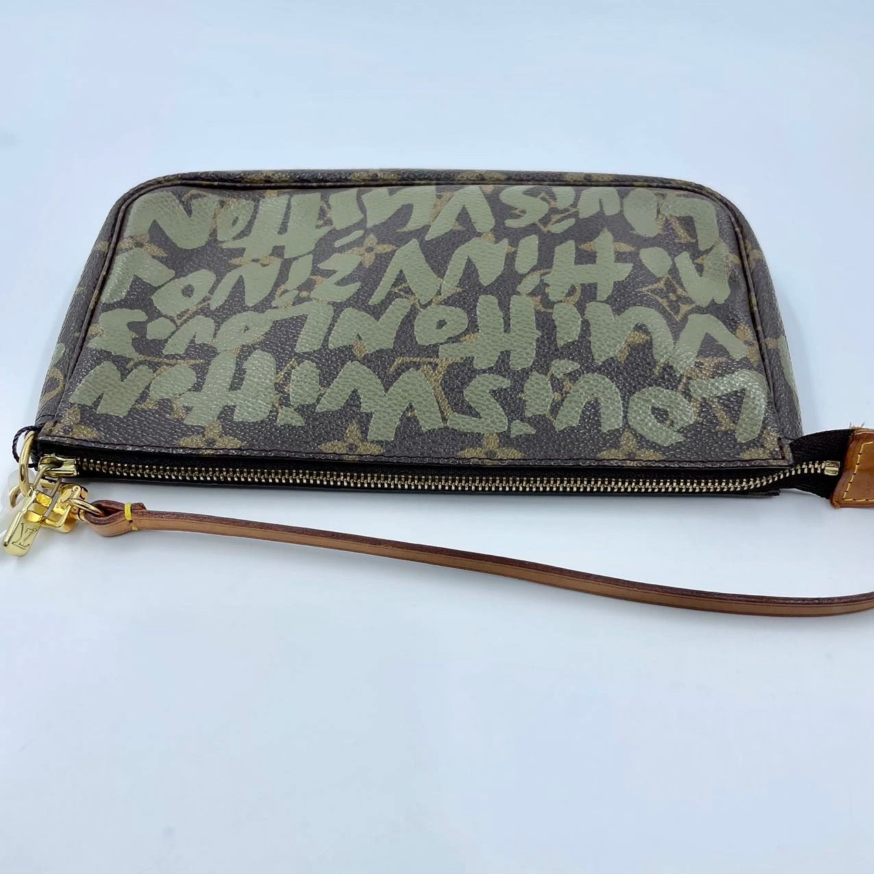 Louis Vuitton Pochette Accessoire Monogram Green Graffiti Clutch