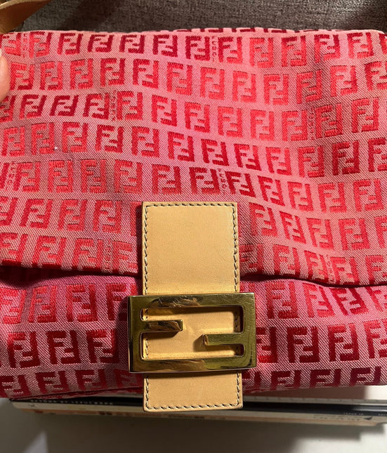 Sold Fendi Mamma Baguette Pink Zucchino print
