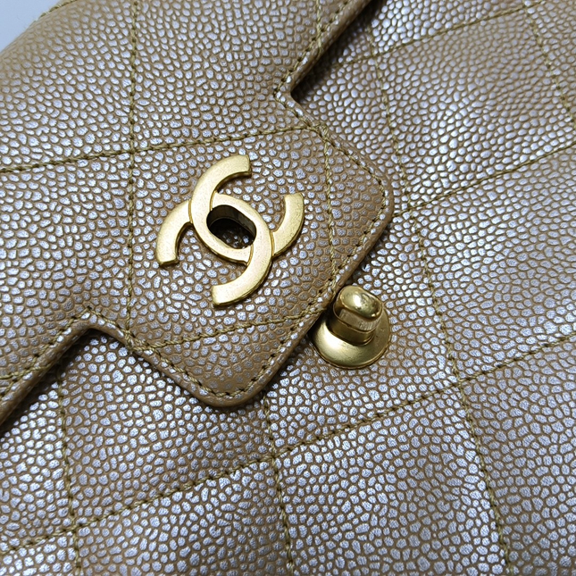 Chanel Vintage Beige Caviar Leather Shoulder Bag Gold Hardware