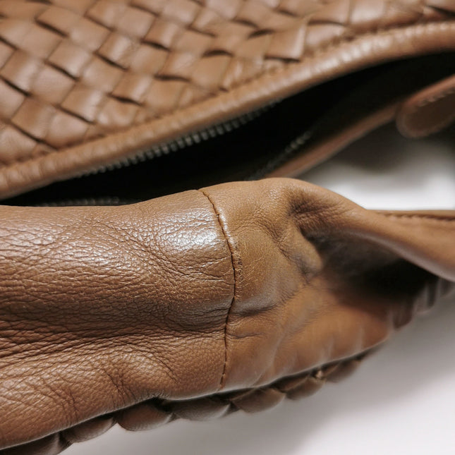 Bottega Veneta Belly Hobo Milk Chocolate Brown Maxi 50cm Intrecciato Leather