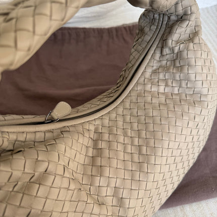 Bottega Veneta Veneta Hobo Grey Intreciatto Leather Bag Medium