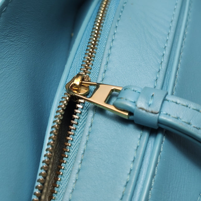 Loewe x Howl's Moving Castle Studio Ghibli Collection Puzzle Mini Blue Flying Dog