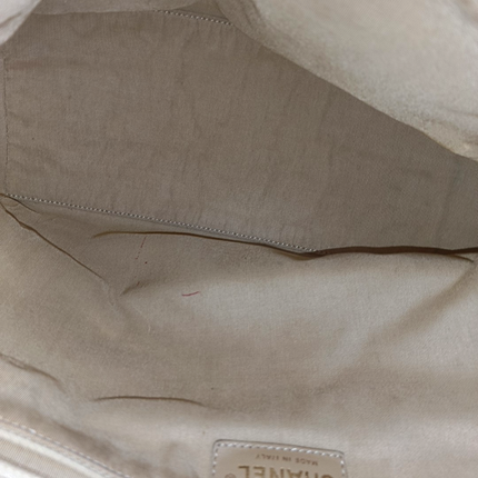 Chanel Cerf Executive Medium Beige Leather Handbag with Strap 35cm