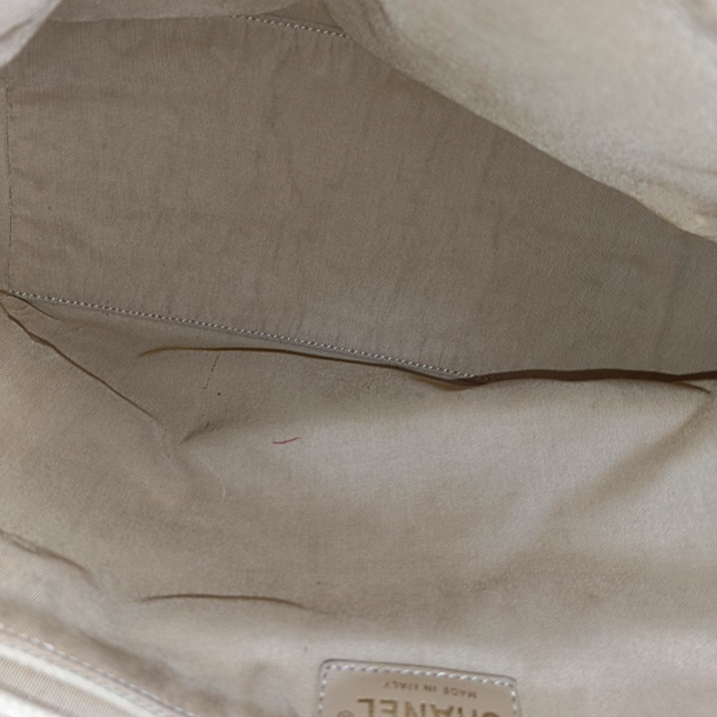 Chanel Cerf Executive Medium Beige Leather Handbag with Strap 35cm