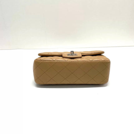 Chanel Classic Flap Rectangulaire Mini Cuir d'Agneau Beige Métal Argenté 2018
