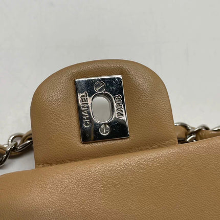 Chanel Classic Flap Rectangulaire Mini Cuir d'Agneau Beige Métal Argenté 2018