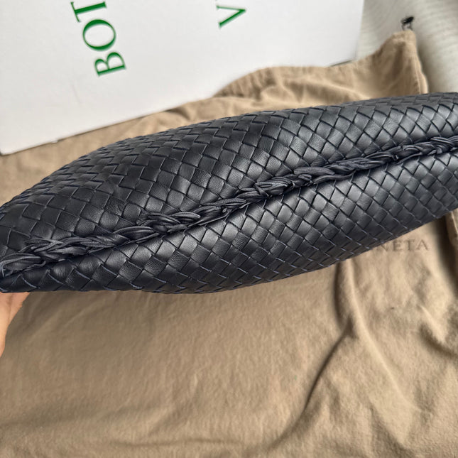 Bottega Veneta Hobo Maxi Midnight Navy Black leather 50cm