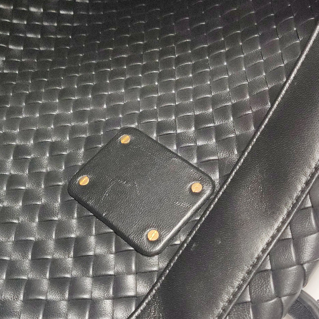 Bottega Veneta XXL Snap Tote Black Intrecciato Leather With Pouch