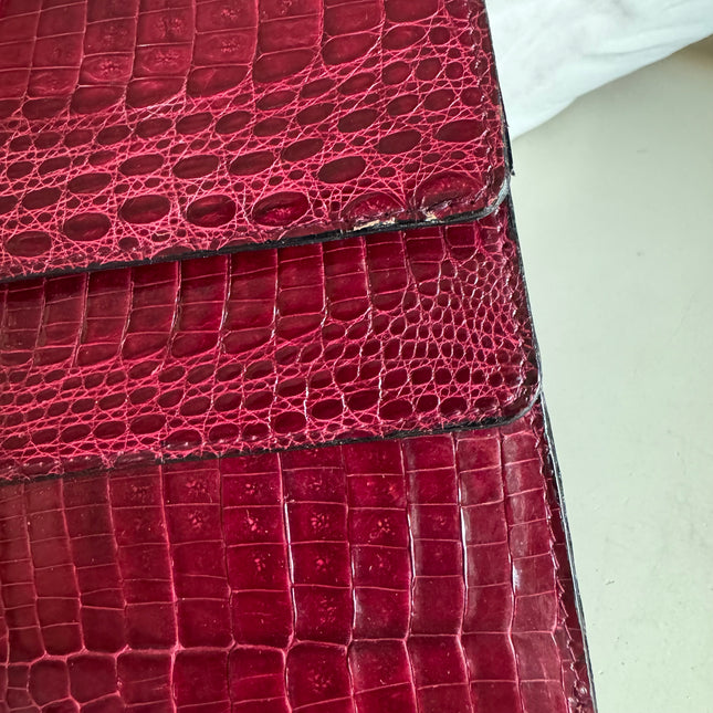 Vintage Burgundy Crocodile Leather Gold-tone Hardware Clutch Shoulder Bag