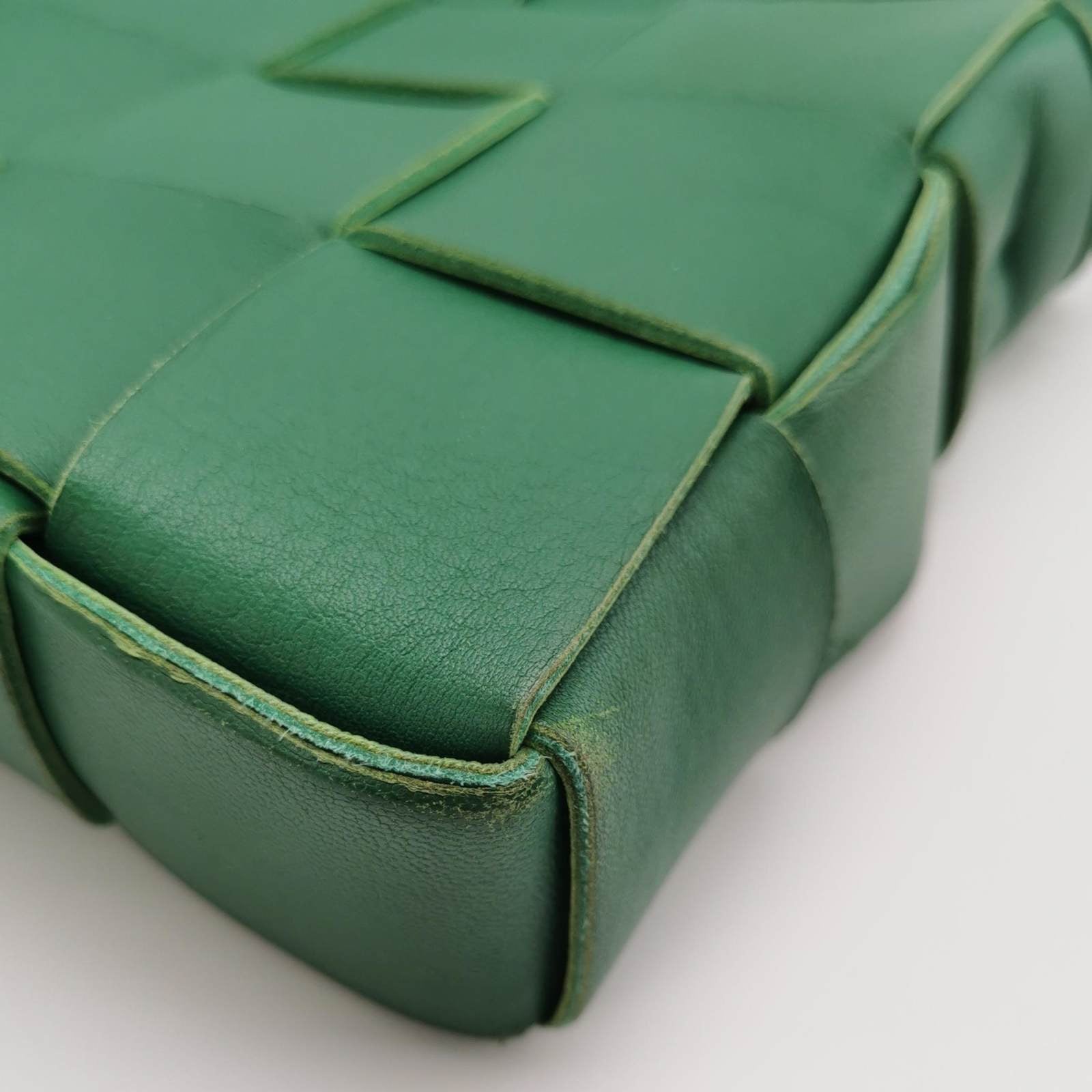 Sold Bottega Veneta Cassette Green Leather Crossbody Bag – Luxbags Sold Bottega Veneta Cassette Green Leather Crossbody Bag – Luxbags