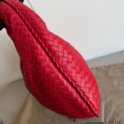 Bottega Veneta Veneta Hobo Medium Red Intrecciato Leather Bag 47cm