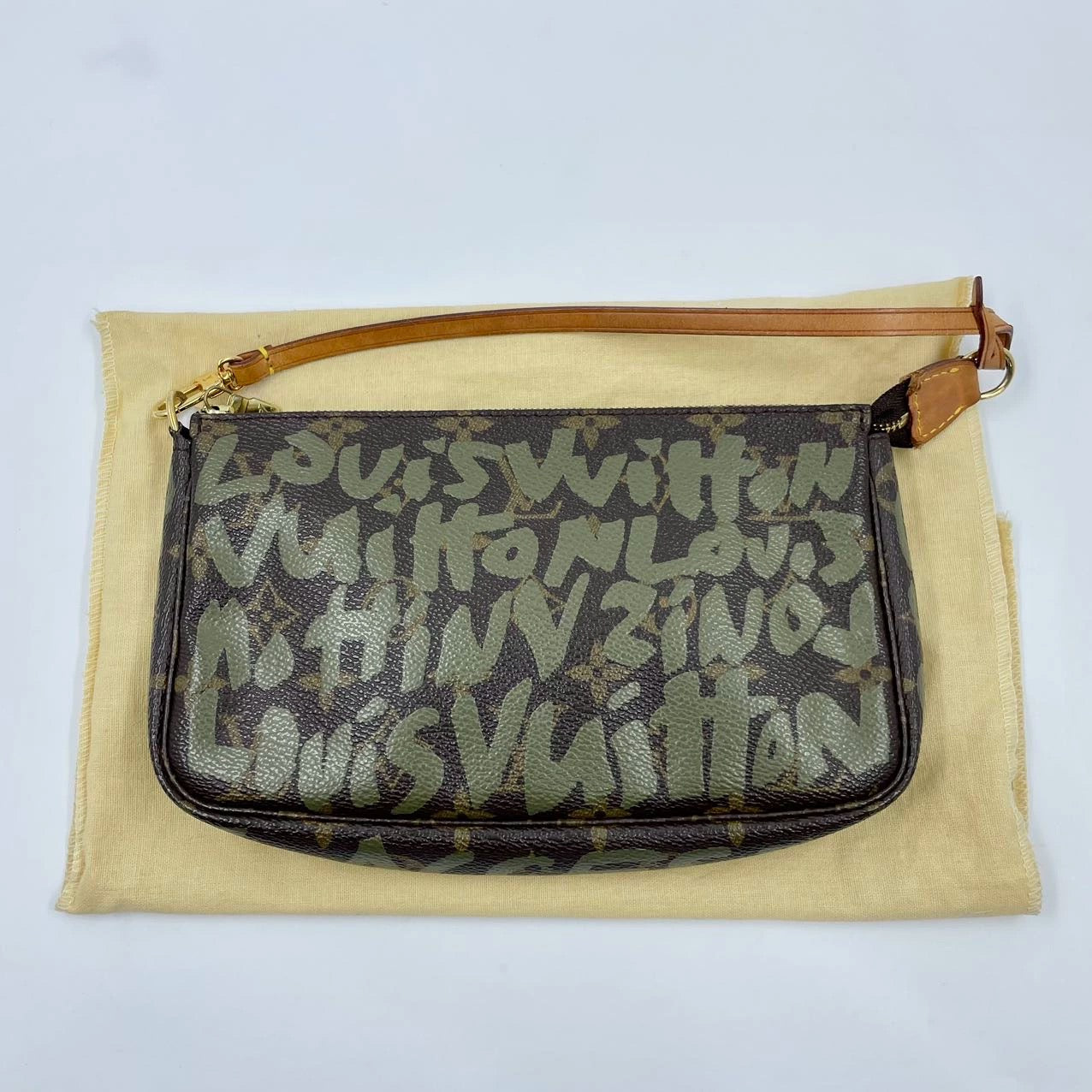 Louis Vuitton Pochette Accessoire Monogram Green Graffiti Clutch