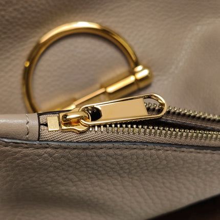 Gucci Softbit Maxi Shoulder Bag Beige Calfskin Leather 2024