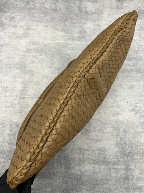 Bottega Veneta Veneta Hobo Maxi Milk Chocolate Brown Leather 52cm