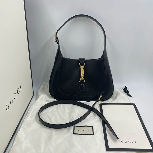 Gucci Jackie 1961 Black Leather Bag Small Piston Lock With Strap