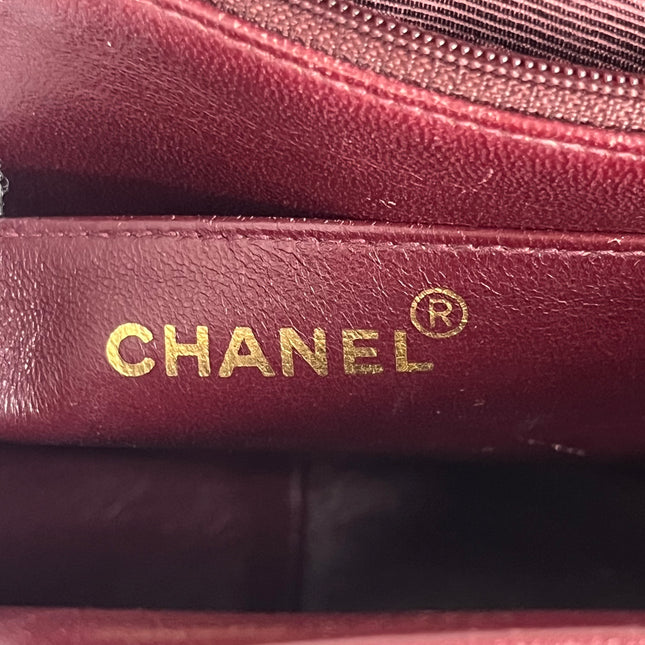 Chanel Vintage Flap Bag Medium Black Lambskin Leather Mega CC Gold Hardwarei