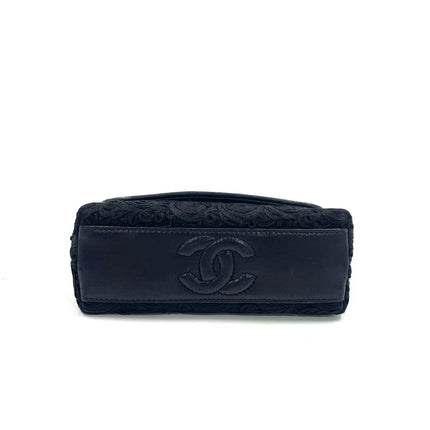 Chanel vintage Black Rose Knitted Fabric Gold Chain Flap Crossbody Bag