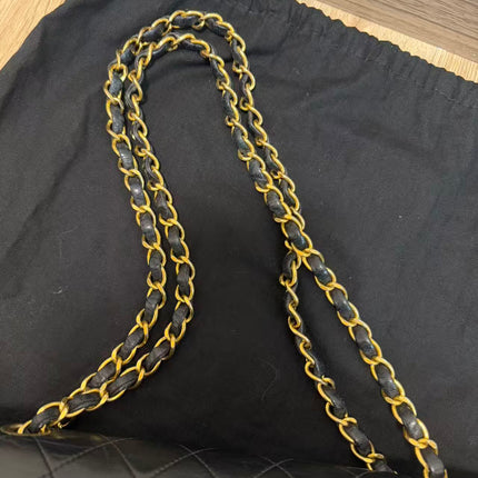 Chanel Classic Flap Vintage Medium Black Lambskin Leather 24k Gold Hardware 1991-94