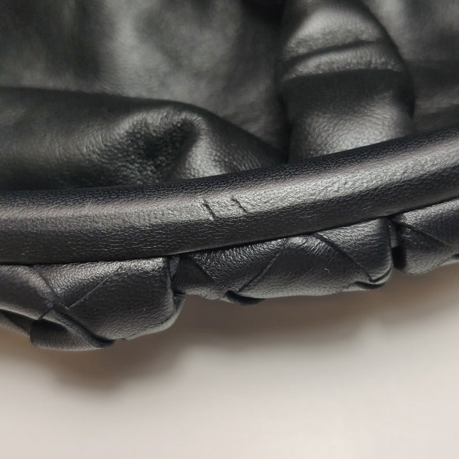 Bottega Veneta Pouch Large Intrecciato Black Calfskin Leather Clutch