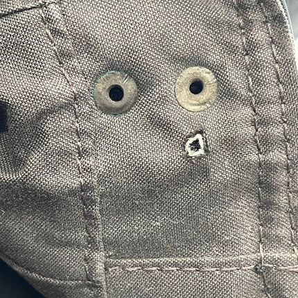 Sac à bandoulière FENDI Baguette en cuir verni froissé noir, grand modèle