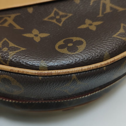 Louis Vuitton Boîte Chapeau Souple Leather MM Crossbody Bag