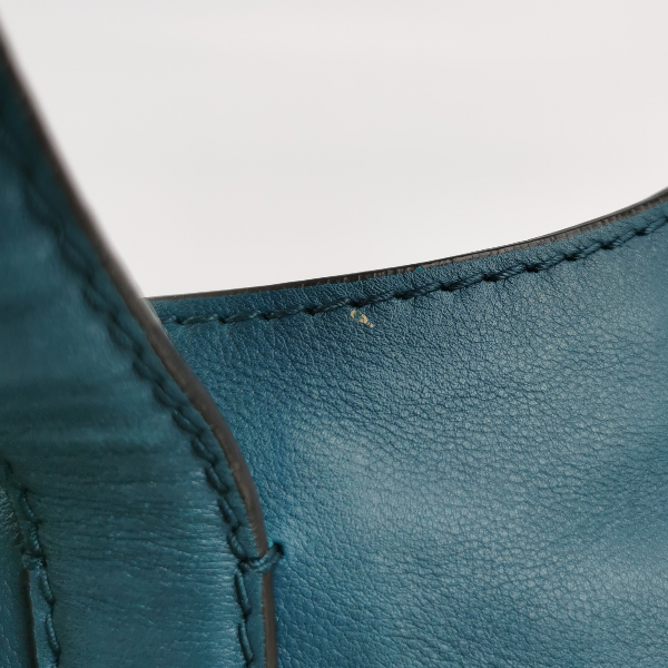 Sold Gucci Jackie 1961 Soft Navy Leather Bag Medium