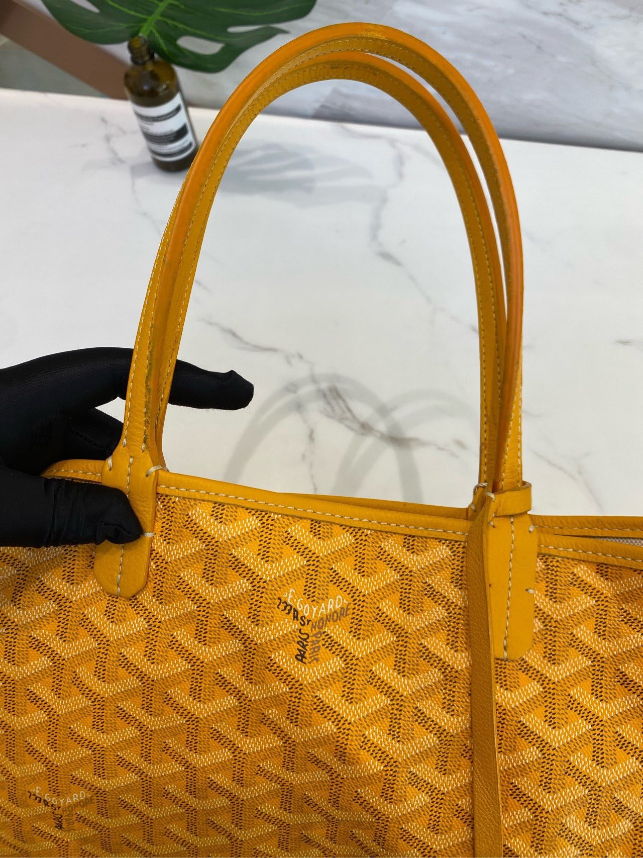 Goyard shops yellow bag